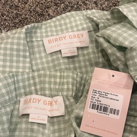 NWT Birdy Grey Frankie Tie Front Ruffle Pajama Set In Pistachio Gingham Size 1X - Picture 4 of 4